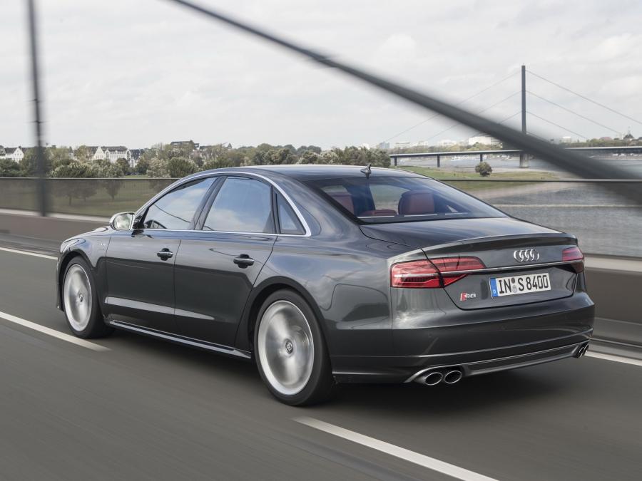  Audi S8 (D4) 2013 года  (WW) (фото 19 из 38)